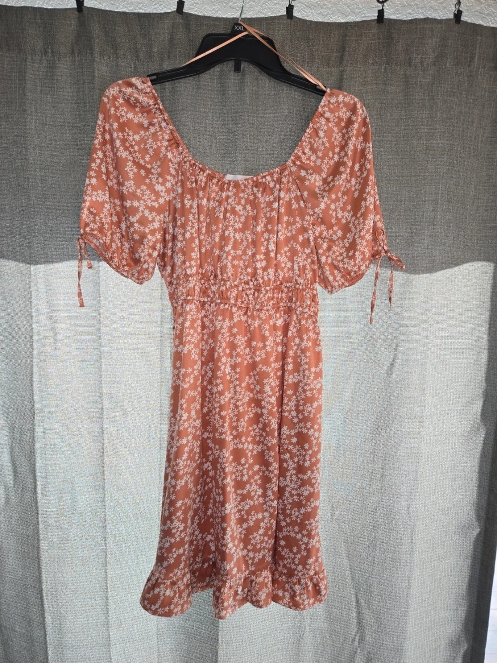 Floral Puff-Sleeve Midi Dress in Dusty Peach